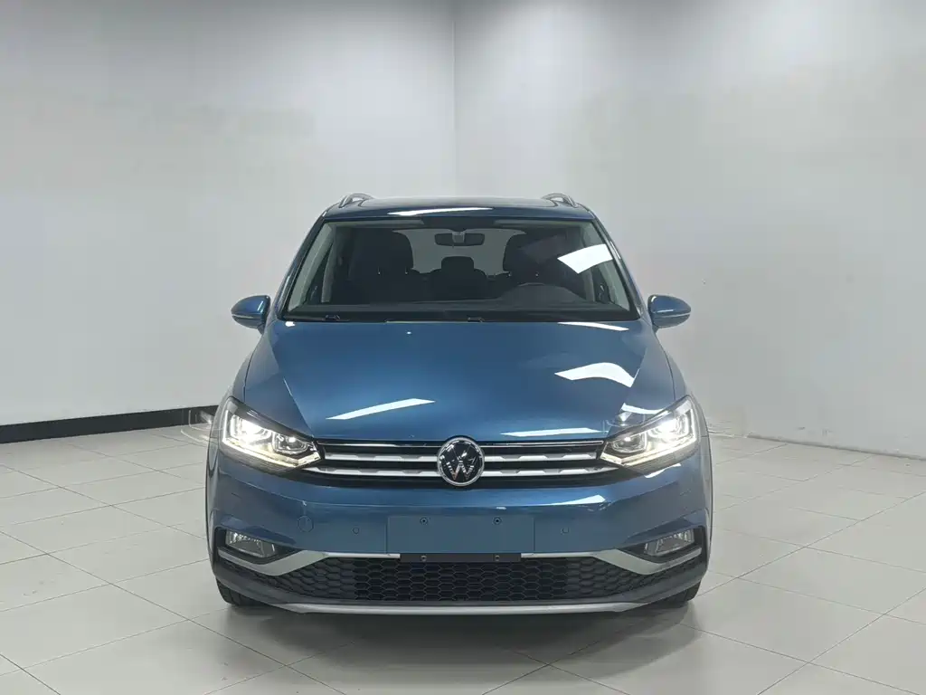 Volkswagen Touran — миниатюра 2