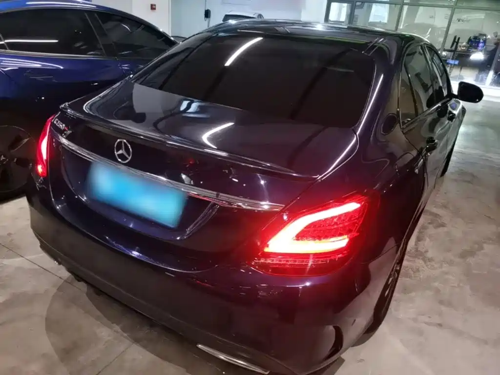 Mercedes-Benz C-Class — миниатюра 7