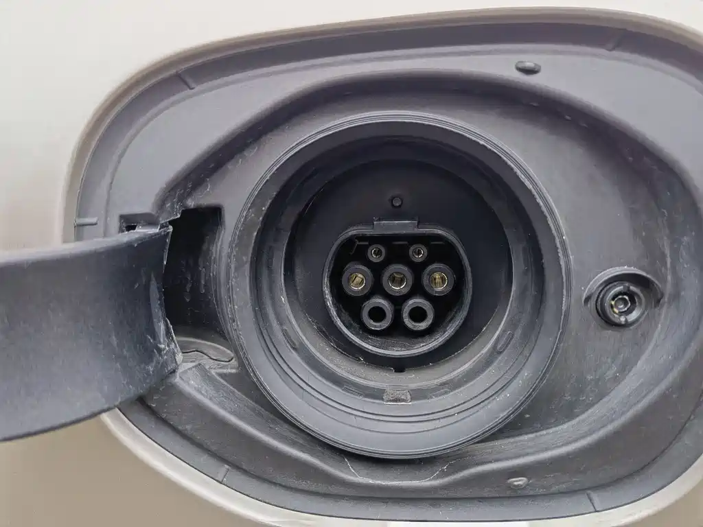 VOLVO XC60 PLUG IN HYBRID