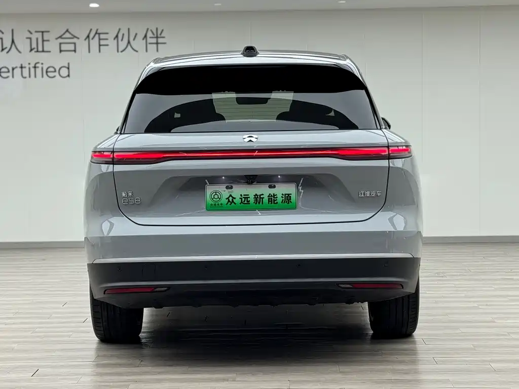 NIO ES8 2023 100kWh Executive
