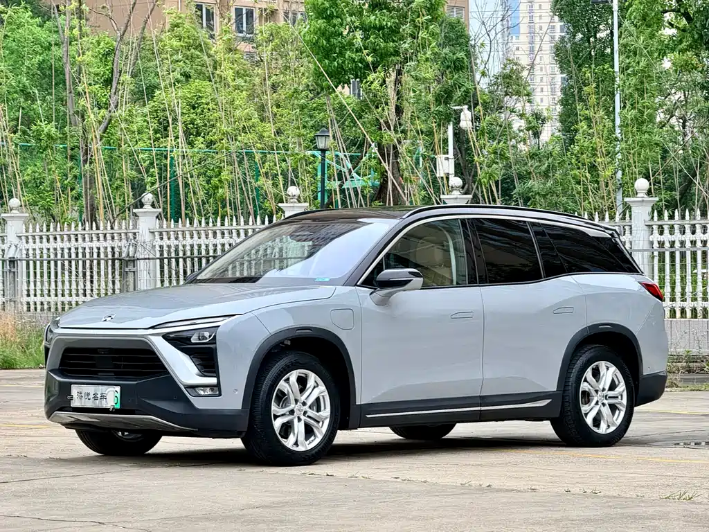 NIO ES8 2020 450KM мест