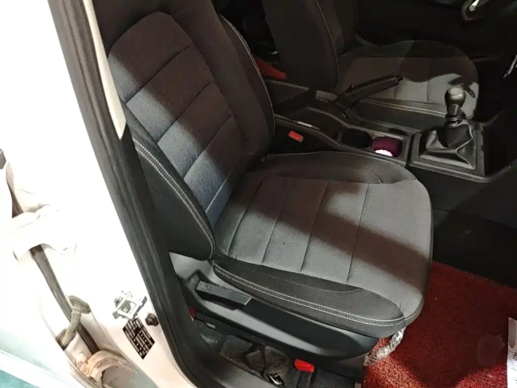 Wuling Hongguang PLUS — миниатюра 25