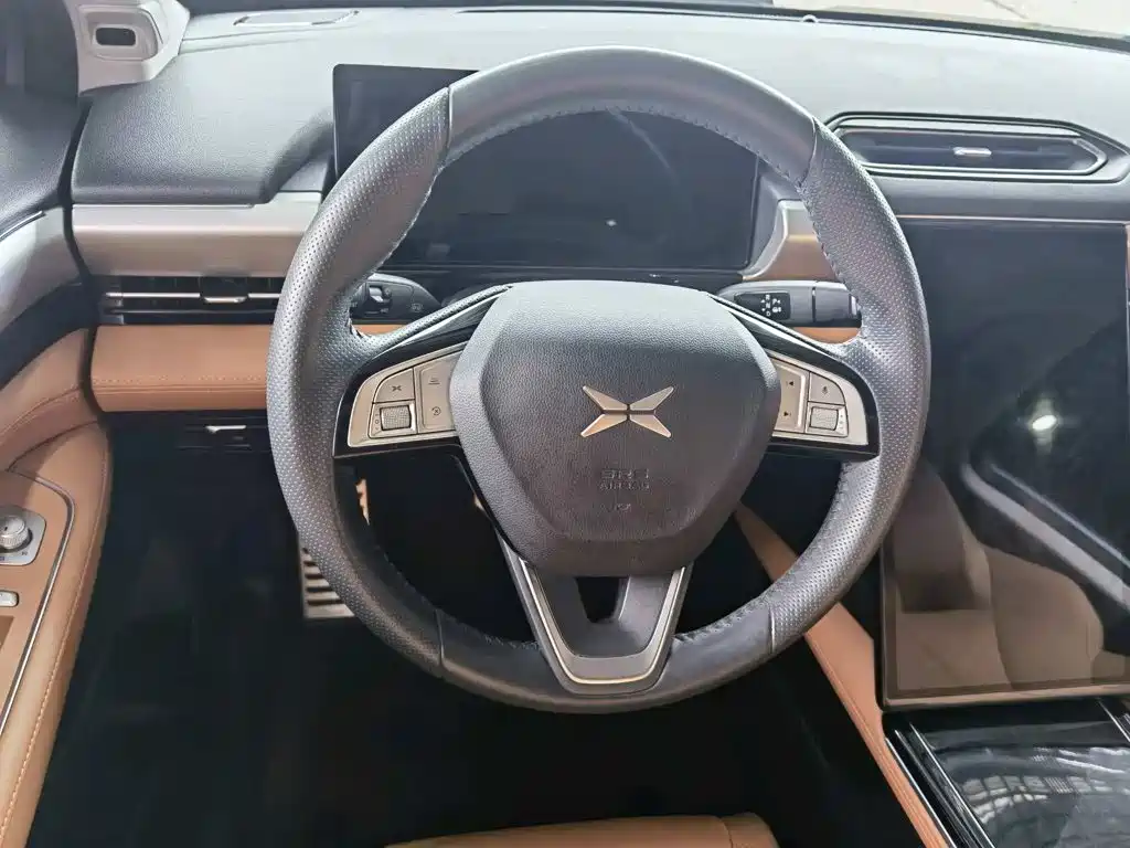XPeng P5 — миниатюра 9
