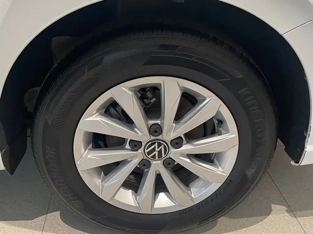 Volkswagen Bora — миниатюра 11