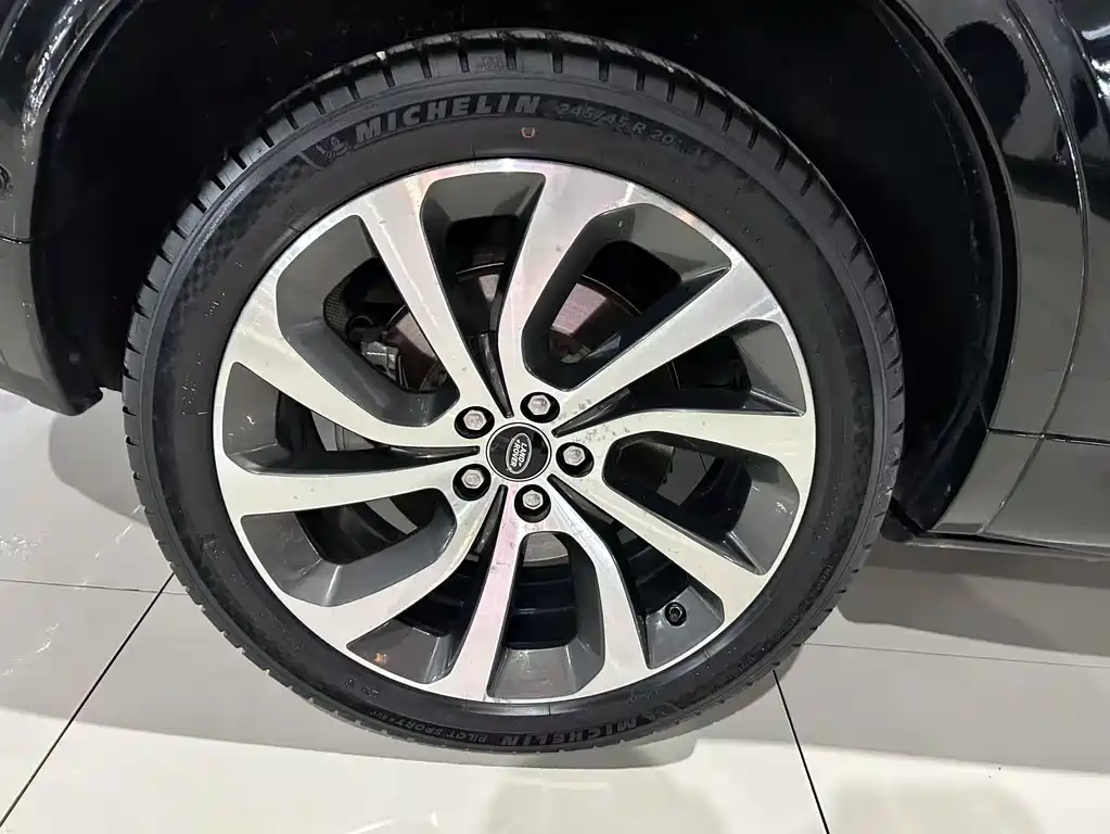 LAND ROVER DISCOVER SPORTS