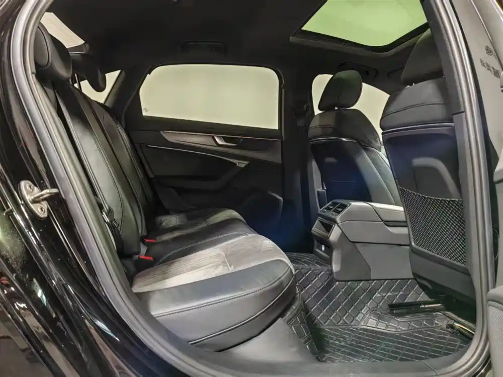 Audi A6L 2021 40 TFSI Luxury