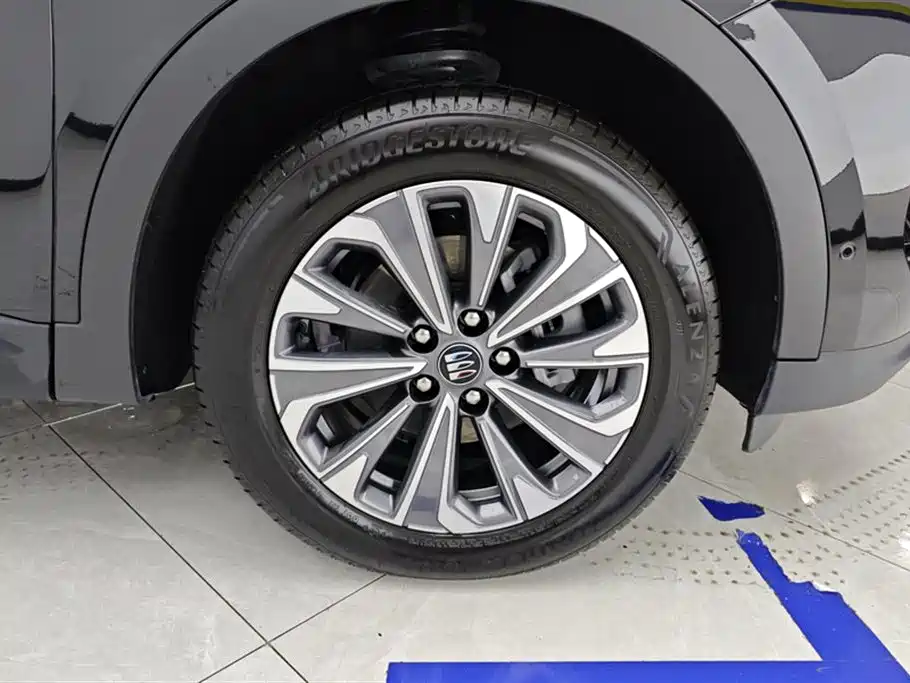 Buick Envision Plus Plus 2025 Plus 28T Platinum
