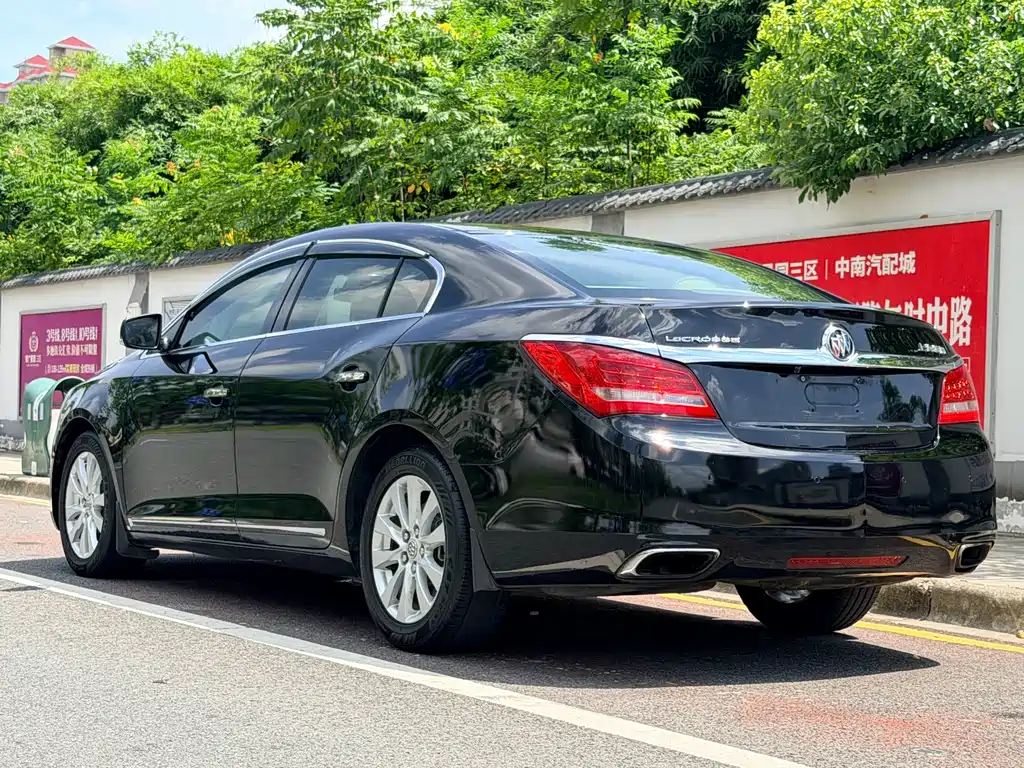 Buick LaCrosse — миниатюра 4