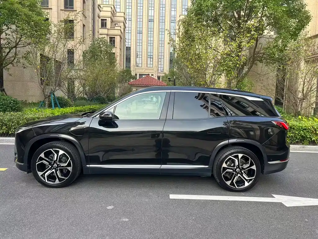 NIO ES8 — миниатюра 11