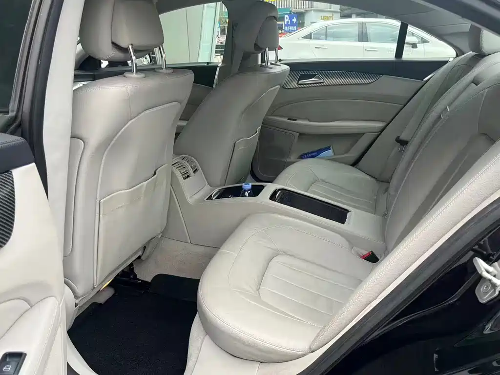 Mercedes-Benz CLS — миниатюра 18