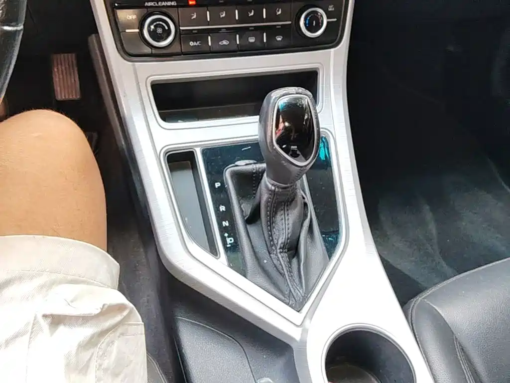 Geely Vision — миниатюра 14