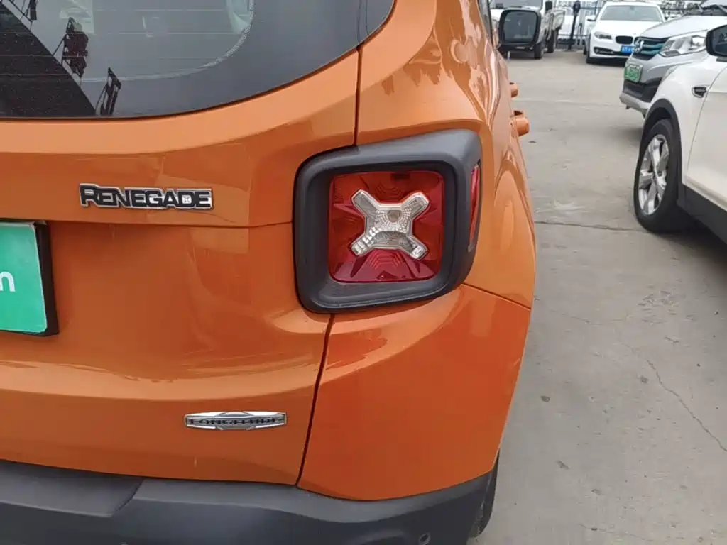 Jeep Renegade — миниатюра 8