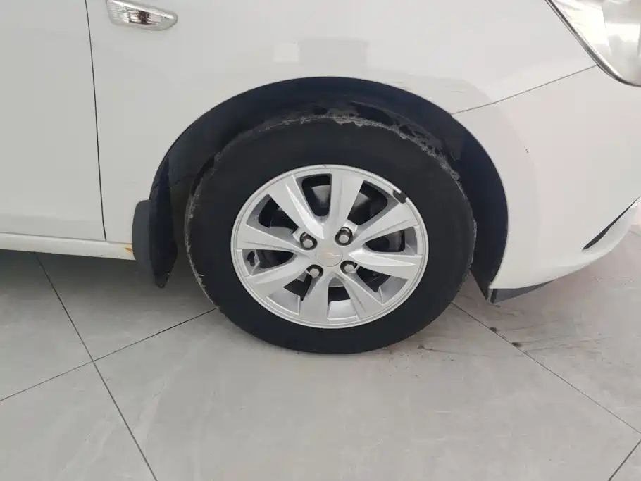 Chevrolet Sail — миниатюра 6