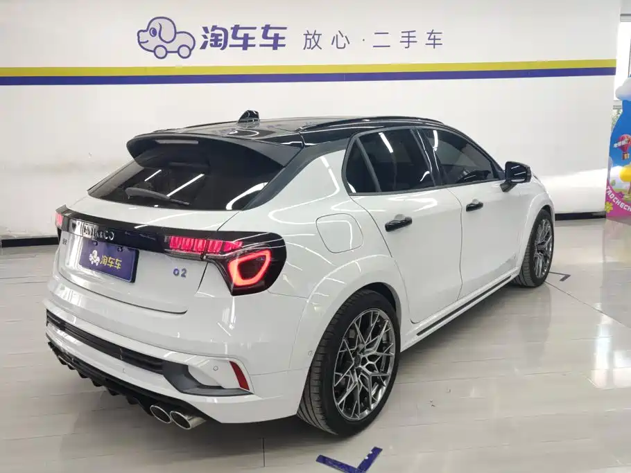 Lynk & Co 02 — миниатюра 3