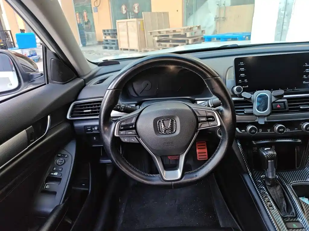 Honda Accord — миниатюра 3