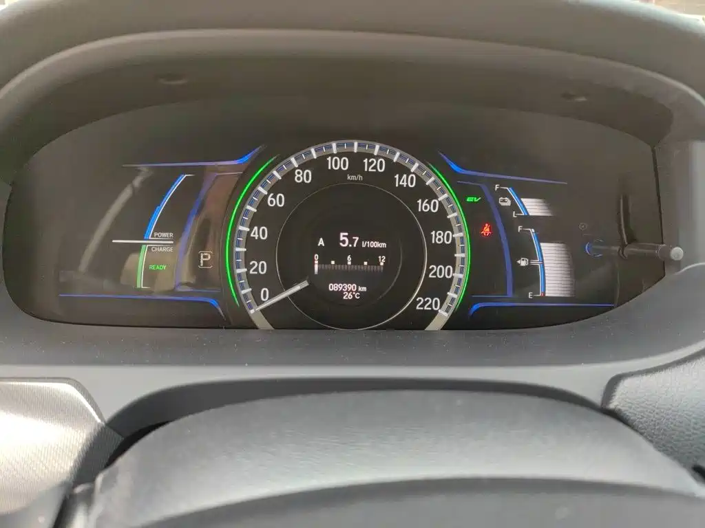 Honda Accord — миниатюра 12