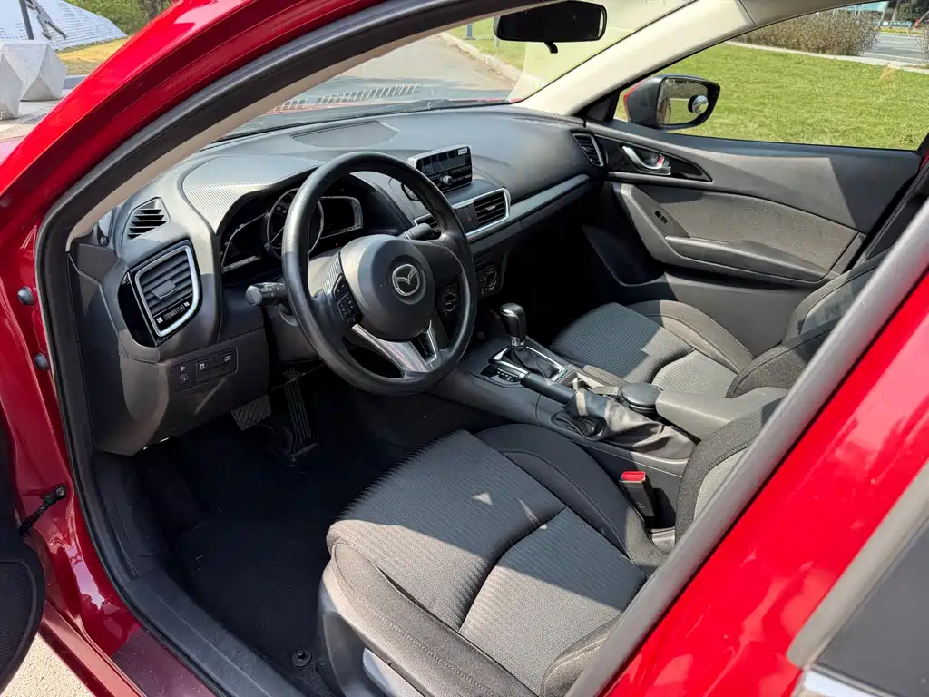 Mazda 3 Axela — миниатюра 9