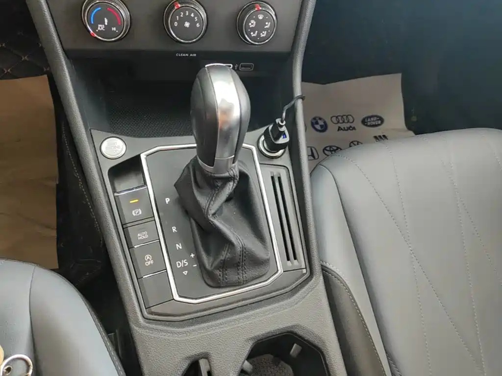 Volkswagen Lavida — миниатюра 14