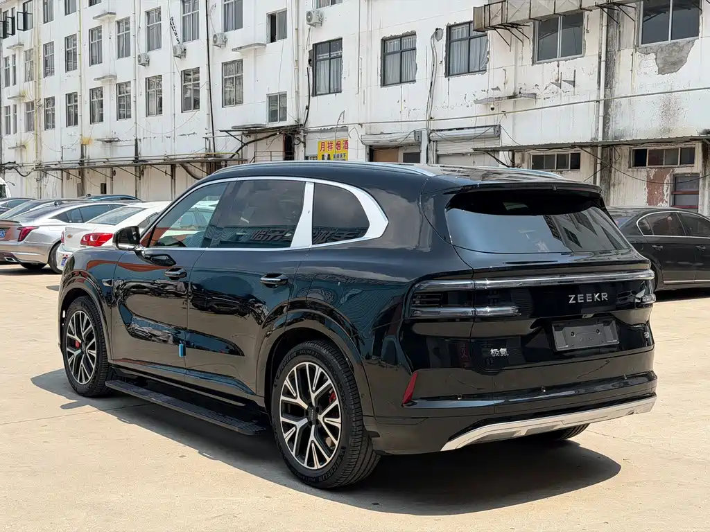 Zeekr 极氪8X — миниатюра 6