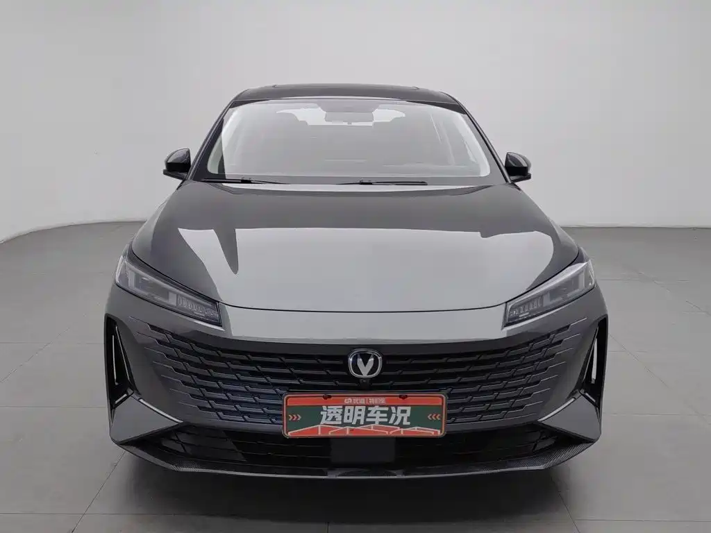 Changan Yida — миниатюра 3