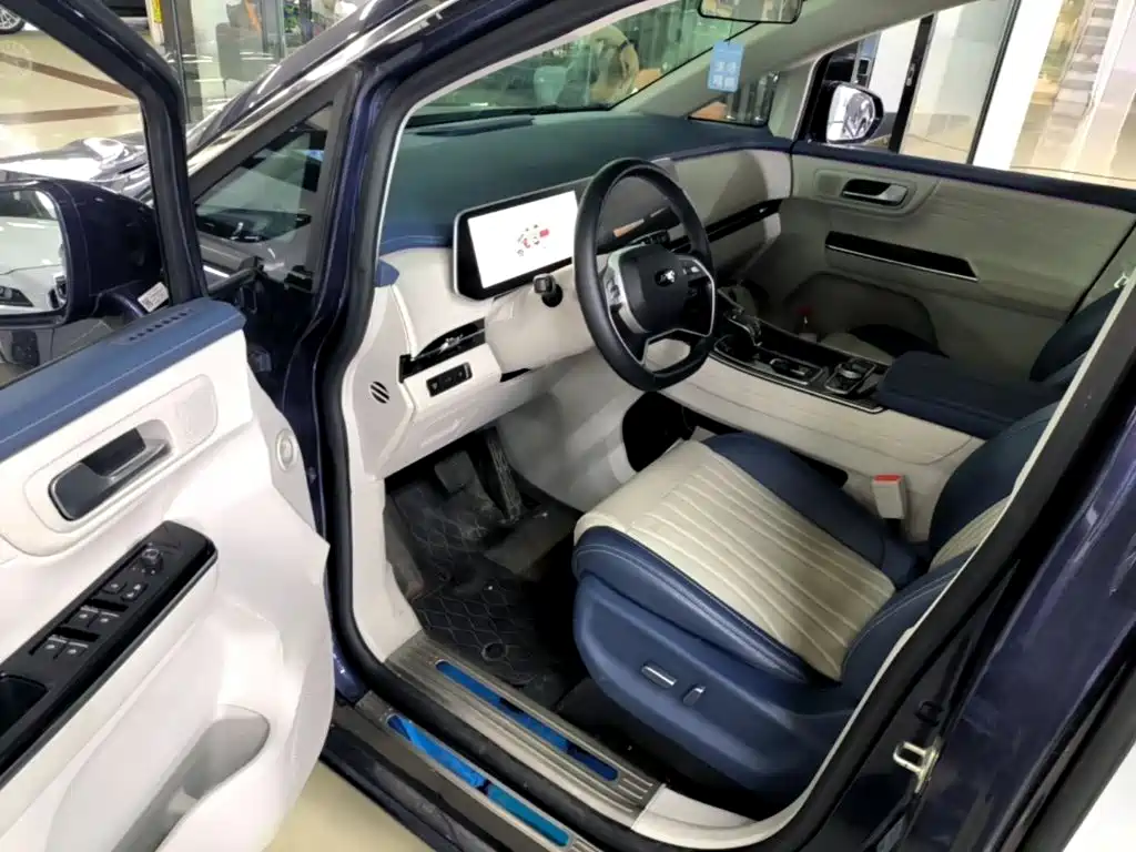 JAC Refine Refine RF8 PHEV — миниатюра 16
