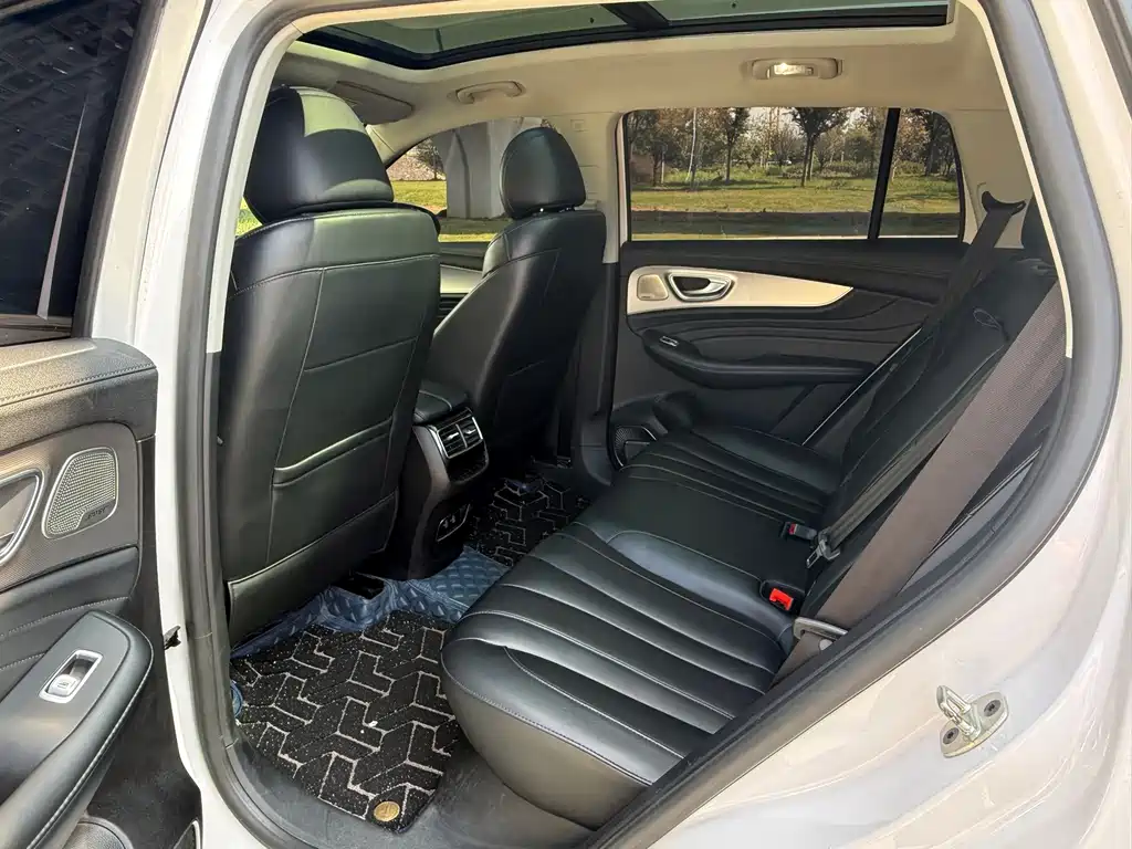 Roewe RX5 MAX — миниатюра 17