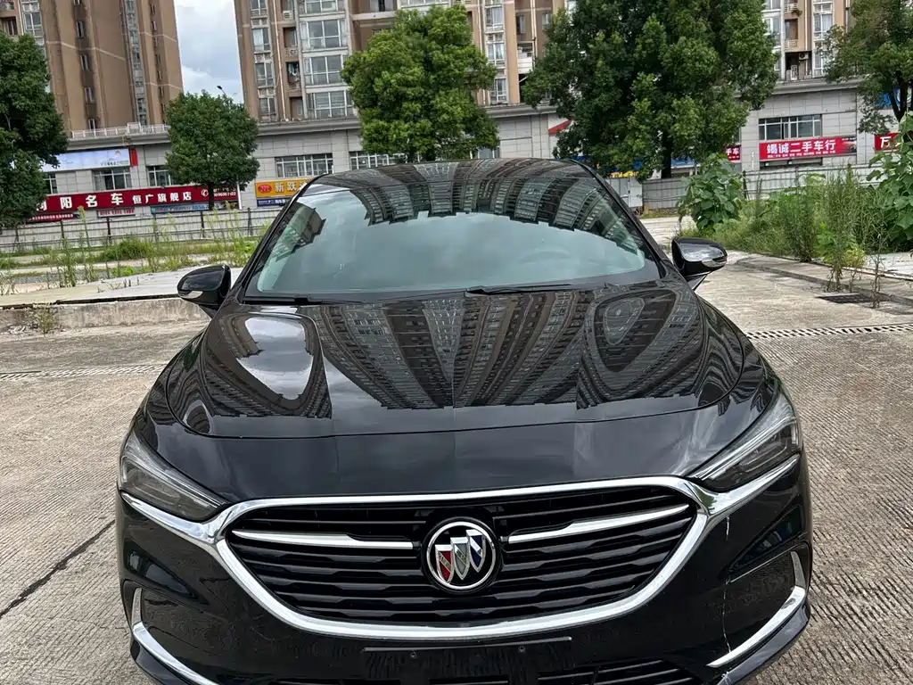 Buick LaCrosse — миниатюра 2