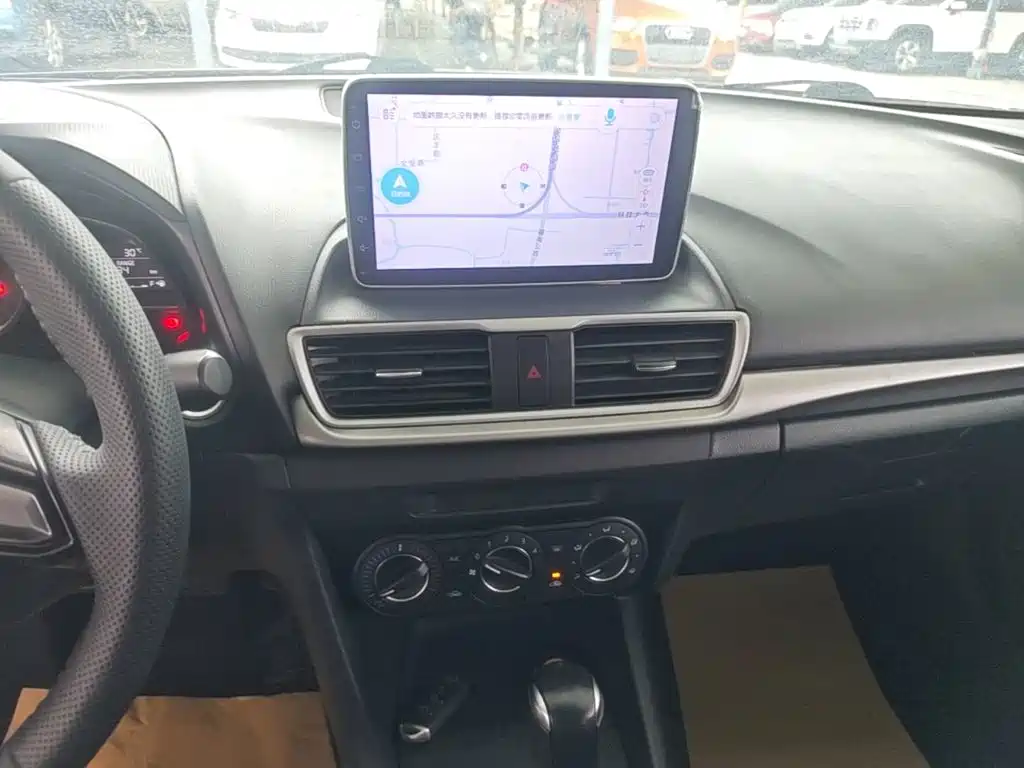 Mazda 3 Axela — миниатюра 13