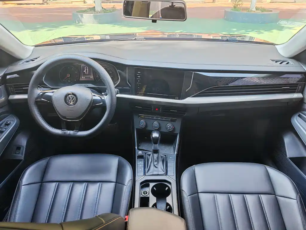 Volkswagen Passat — миниатюра 10