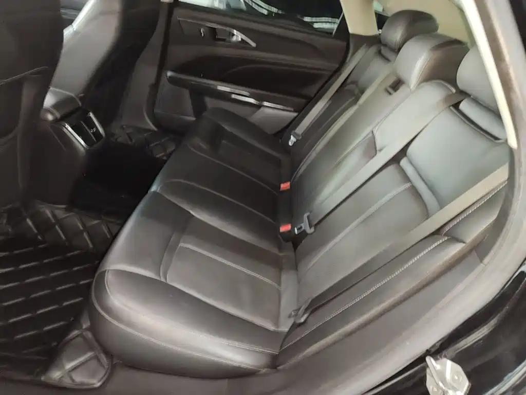 Ford Taurus — миниатюра 17