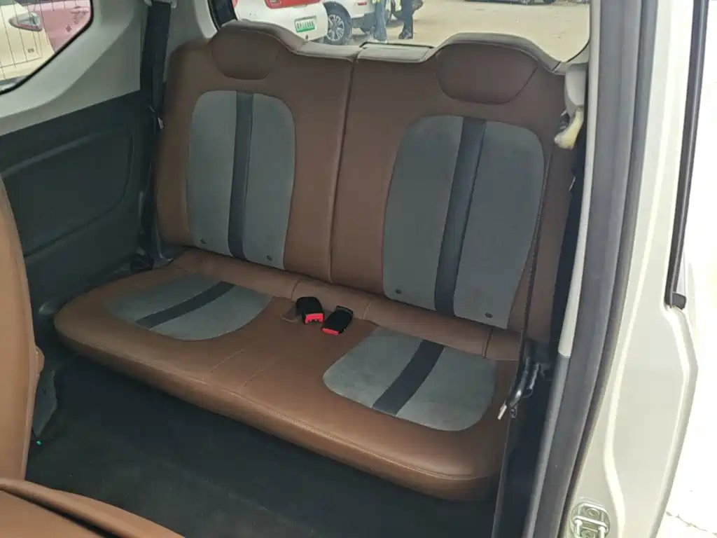 Wuling MINIEV — миниатюра 17