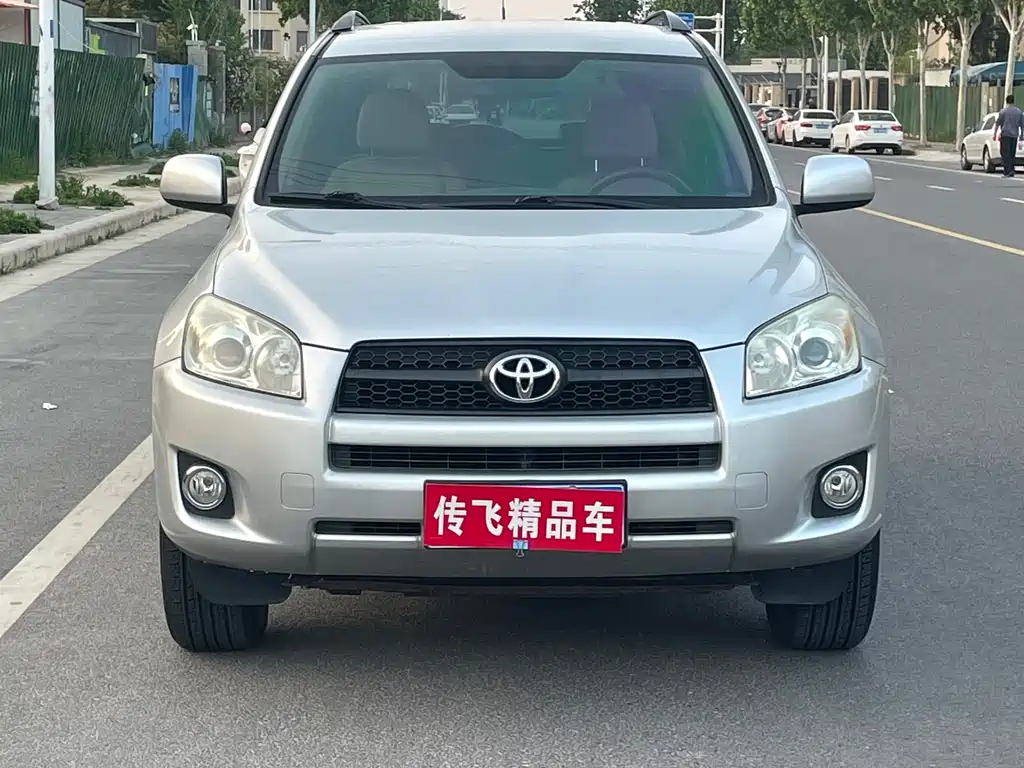 Toyota RAV4 2013
