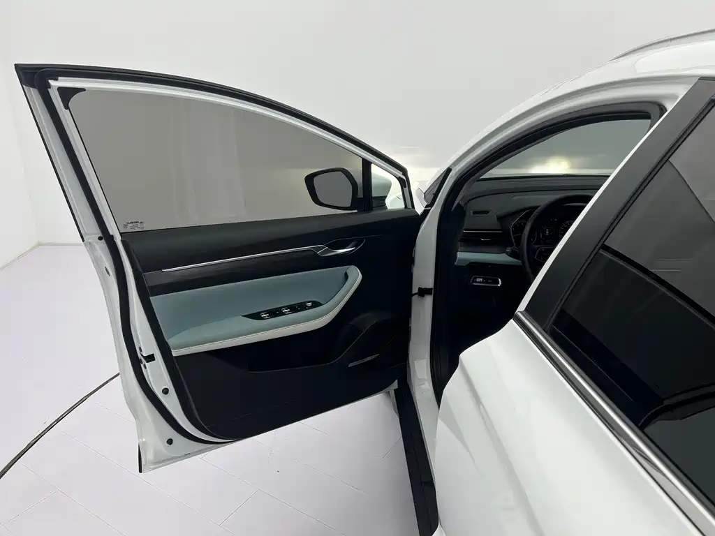 Geely Emgrand S — миниатюра 21
