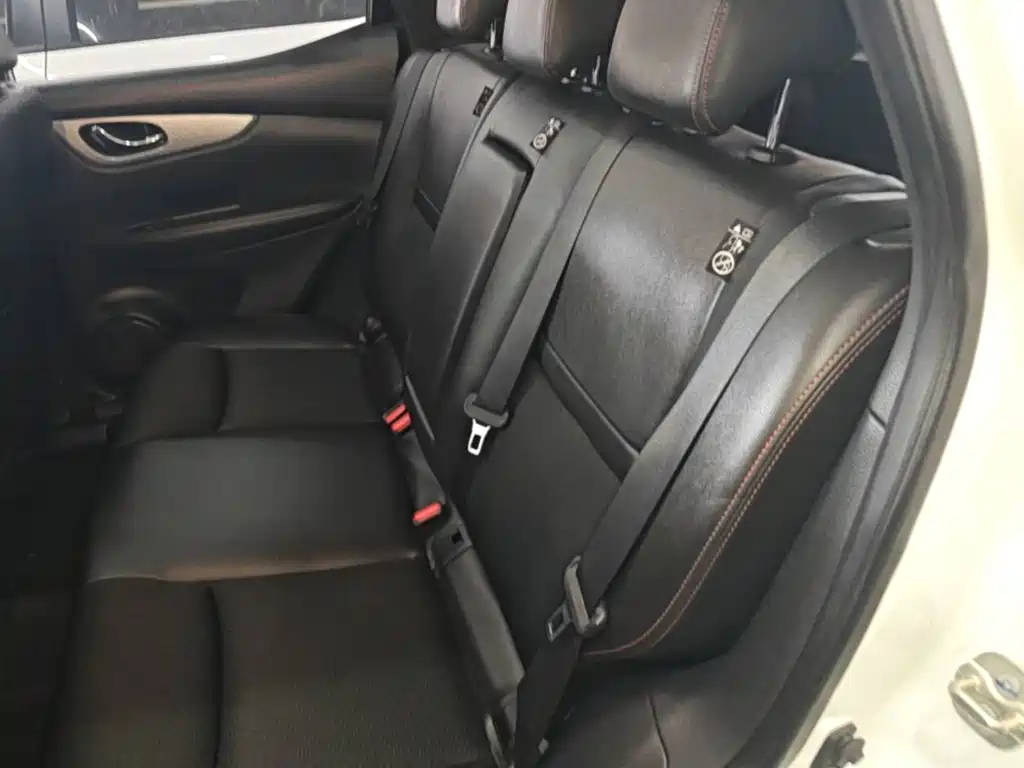 Nissan Qashqai — миниатюра 17