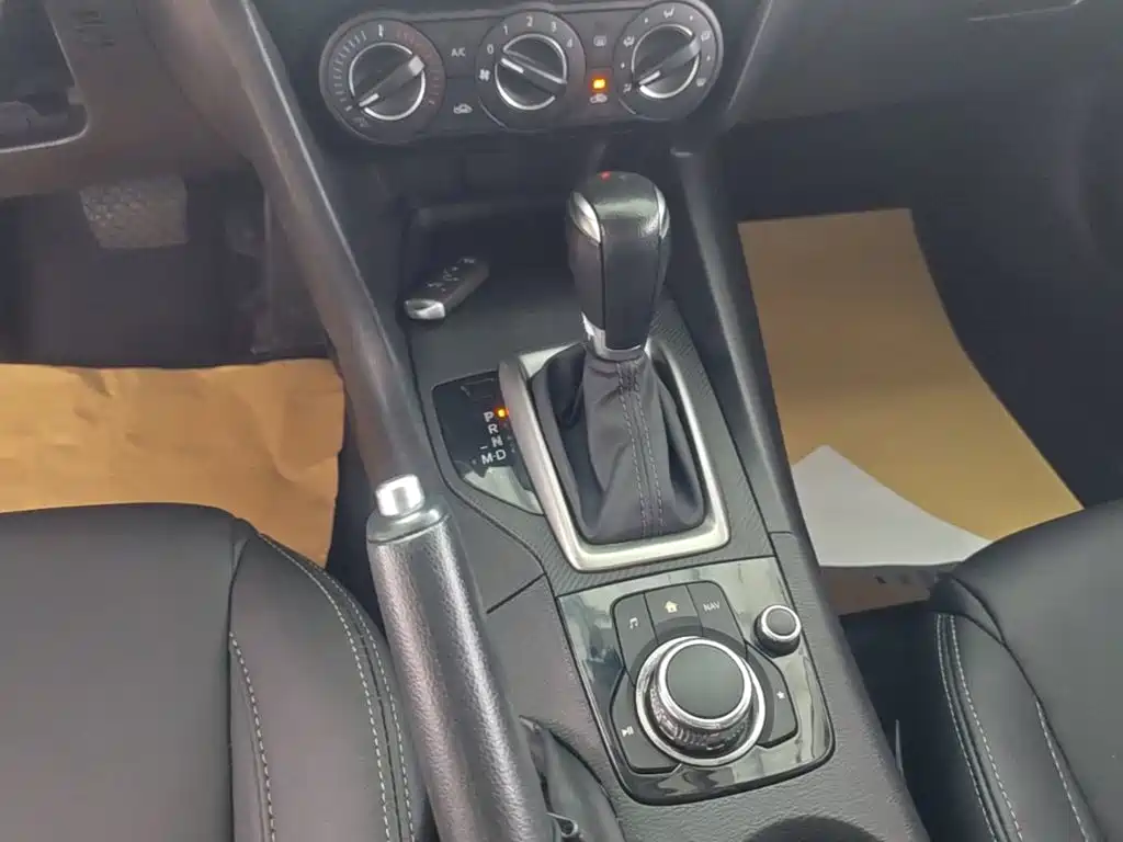 Mazda 3 Axela — миниатюра 14
