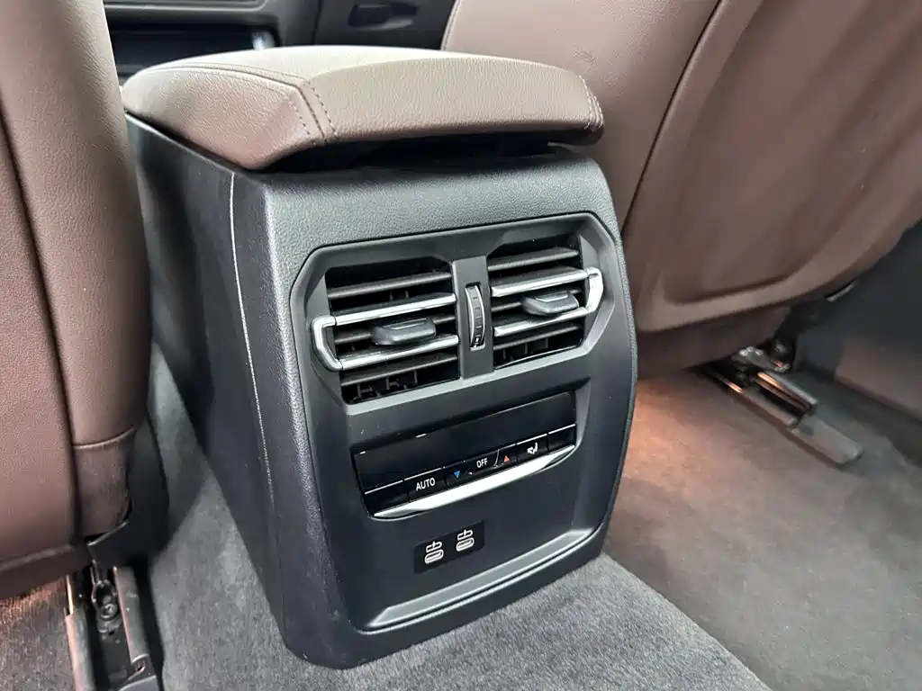 BMW i3 — миниатюра 22