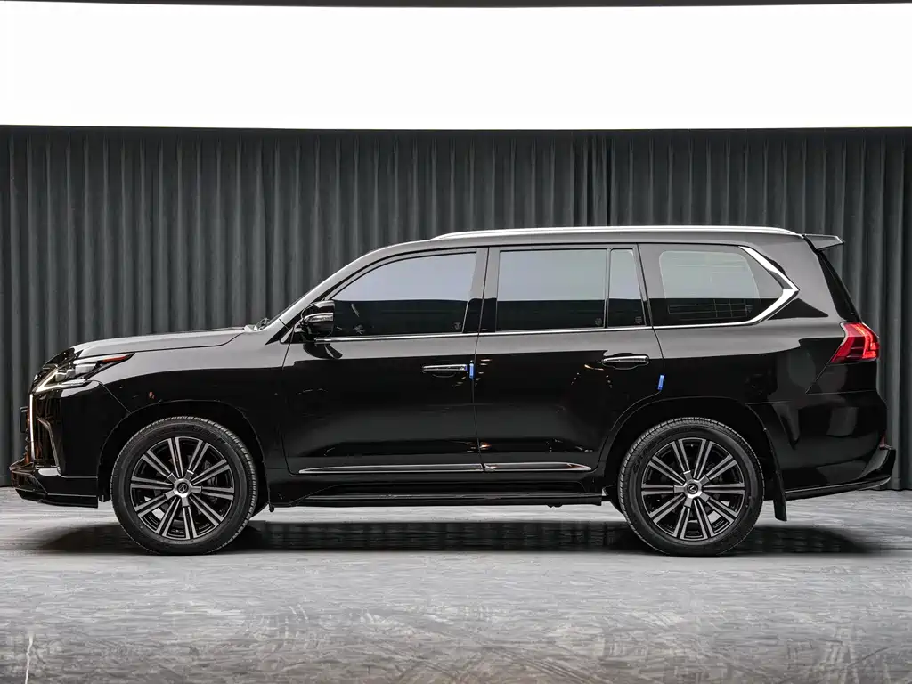 Lexus LX — миниатюра 4