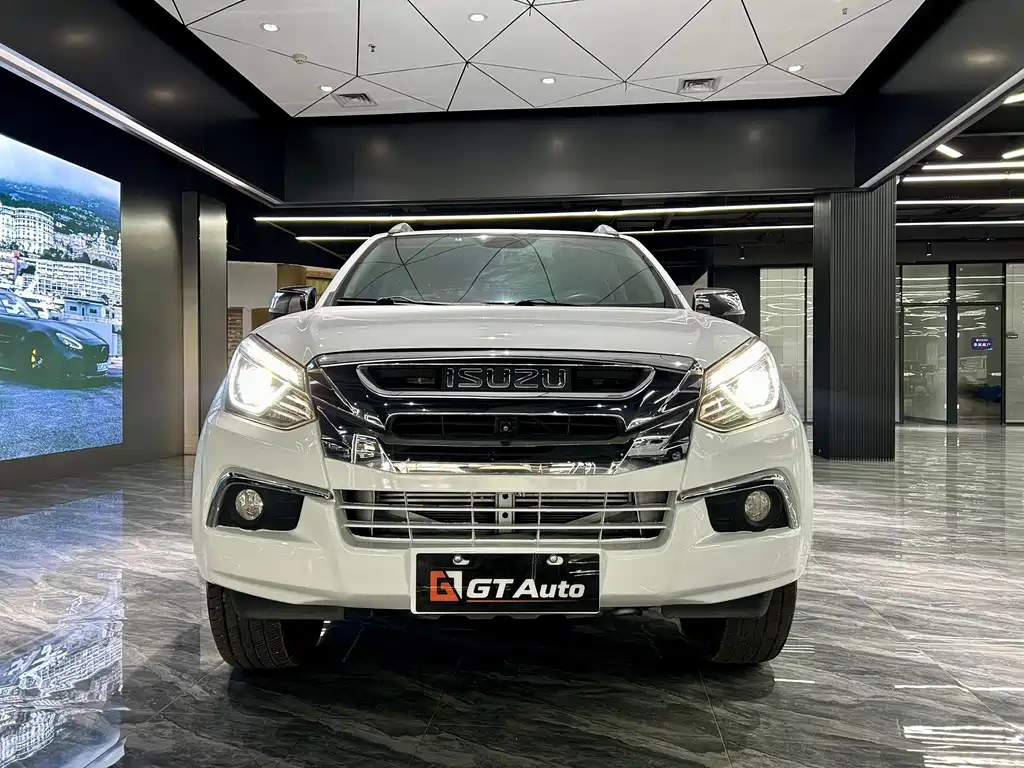 Isuzu D-MAX — миниатюра 2