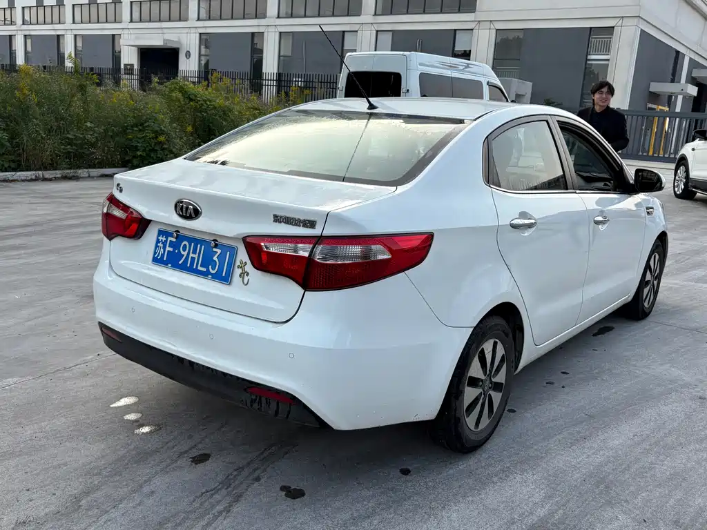 Kia K2 — миниатюра 7