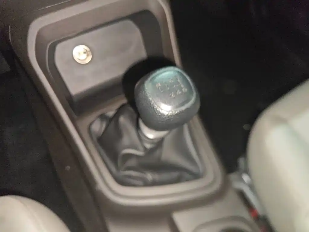 Wuling Hongguang V — миниатюра 14