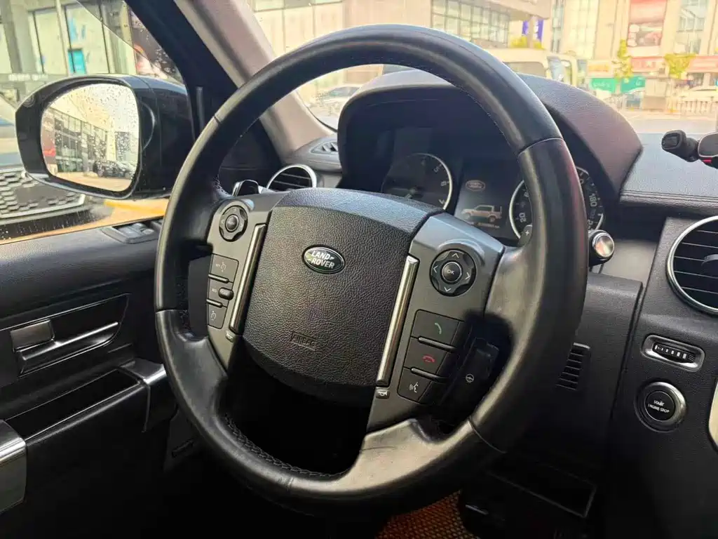 Land Rover Discovery — миниатюра 7