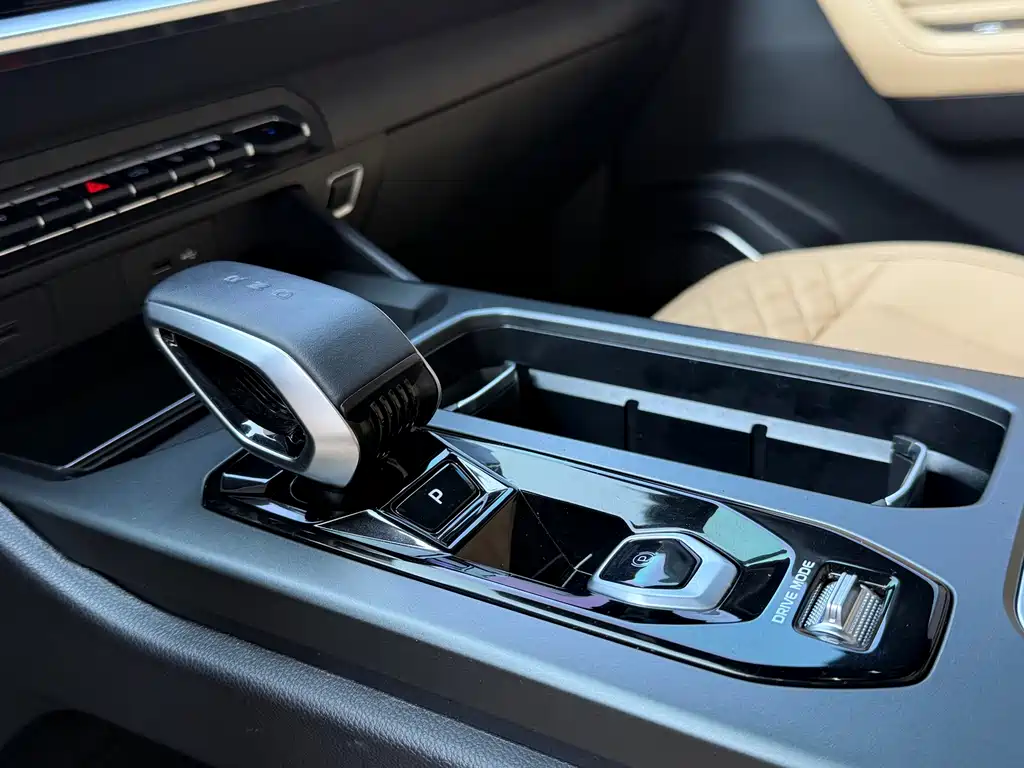 GEELY AUTOMOBILE HAOYUE L