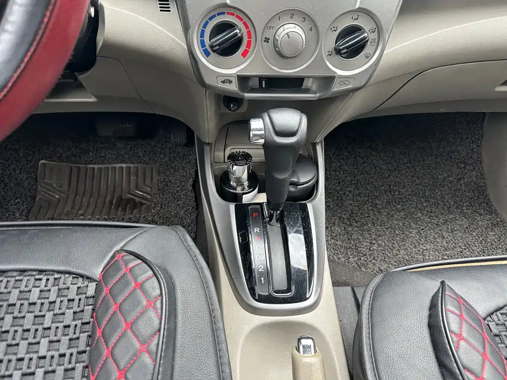 Honda City Classic — миниатюра 10