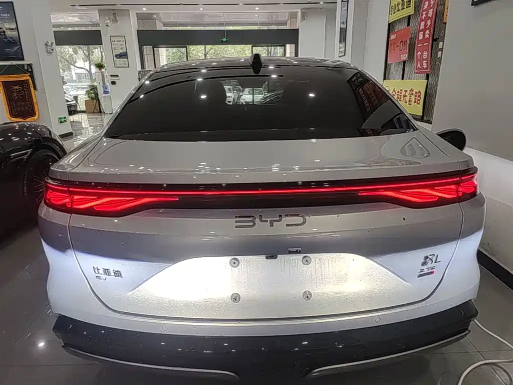 BYD Han L 2025 EV Flagship