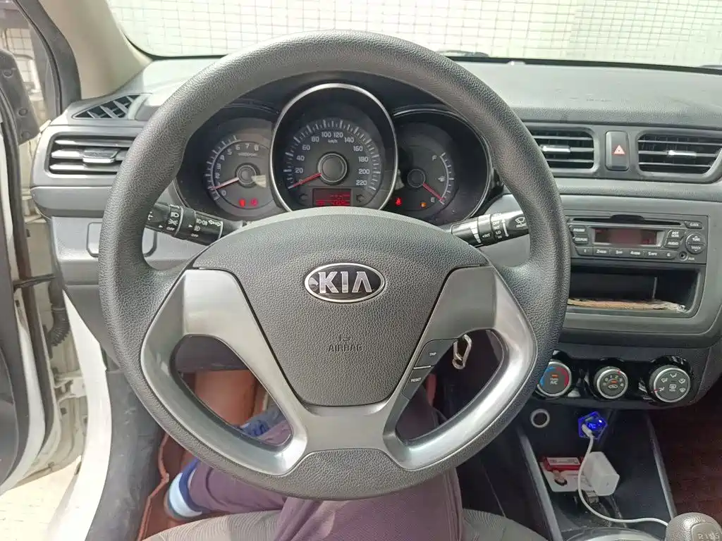 Kia K2 — миниатюра 6