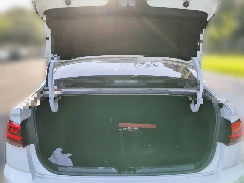 Volkswagen Bora — миниатюра 15