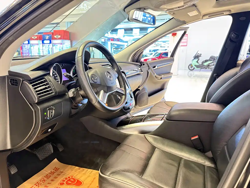 Mercedes-Benz R-Class — миниатюра 8