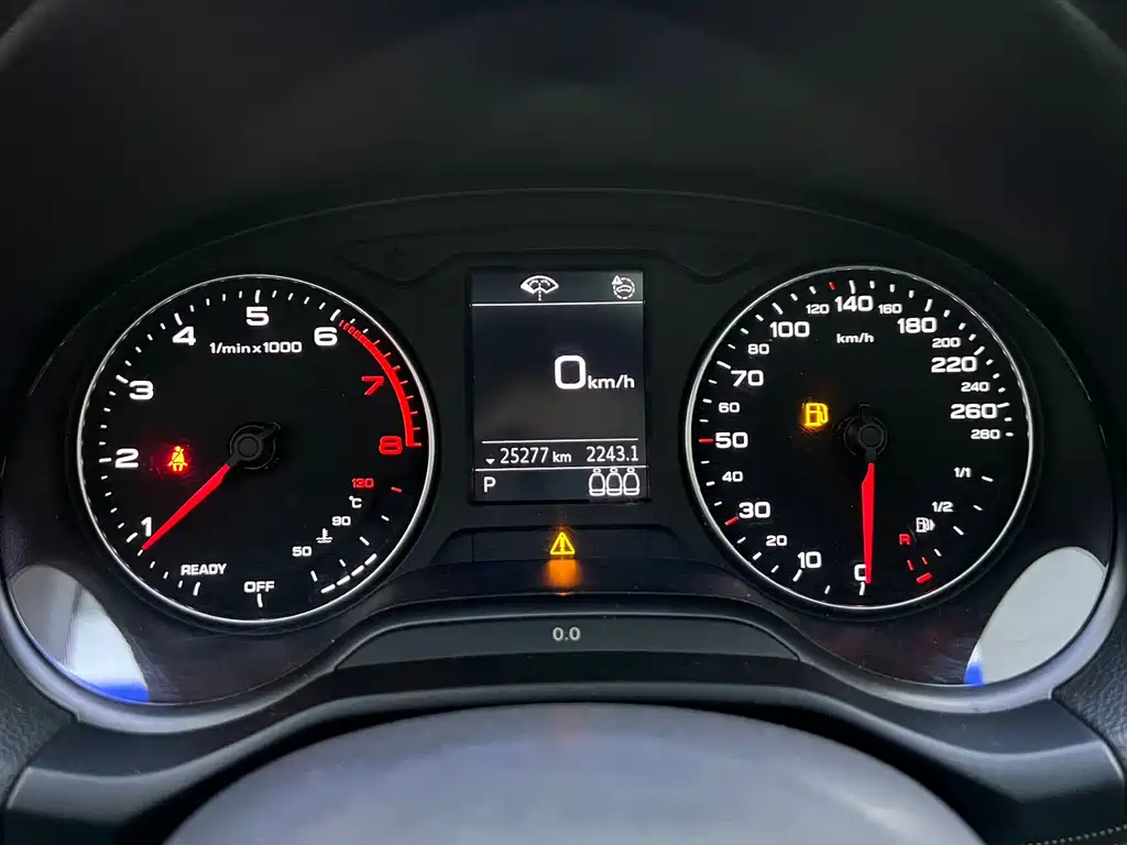 Audi Q2L 2022 35 TFSI Fashion