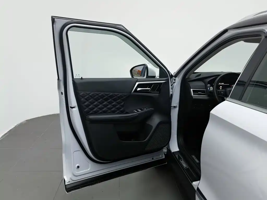 Mitsubishi Outlander 2023 1.5T CVT 7 мест