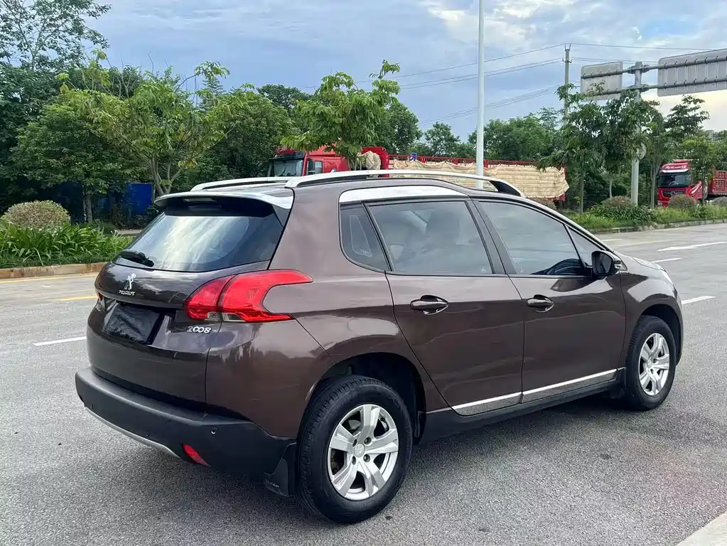 Peugeot 2008 Play Cool Edition 1.6L Auto Emerald Type, фото 7